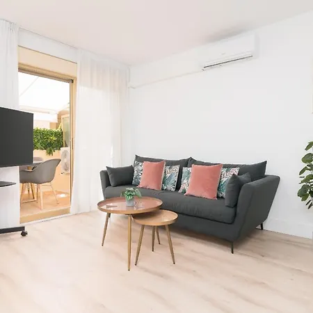 Homes 605 Apartment